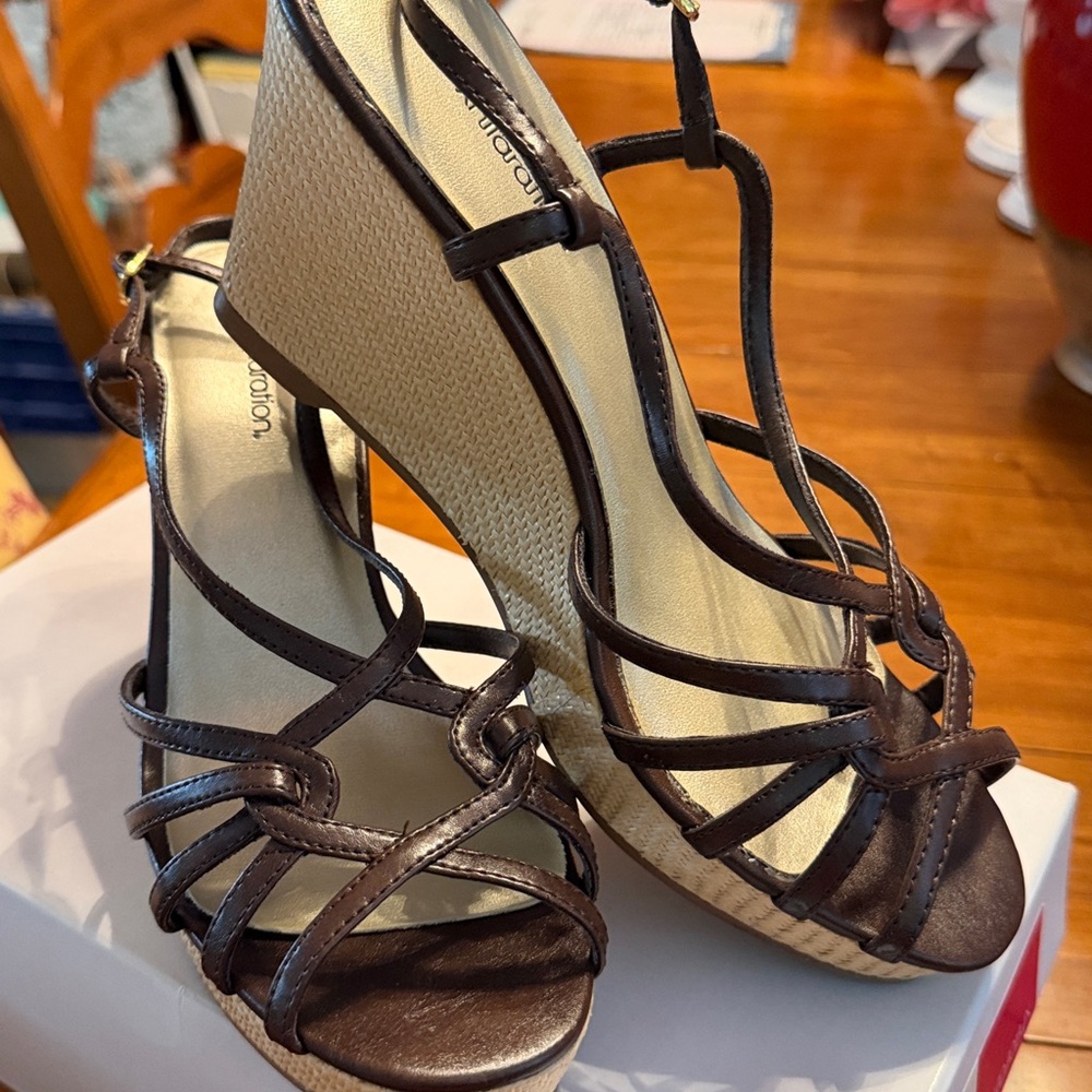 Sandal shoe